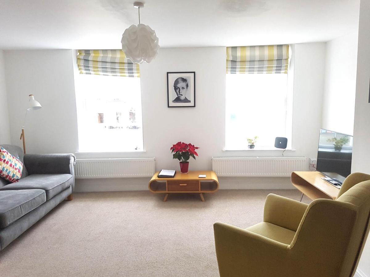 Warwick Market Place Apartment Esterno foto